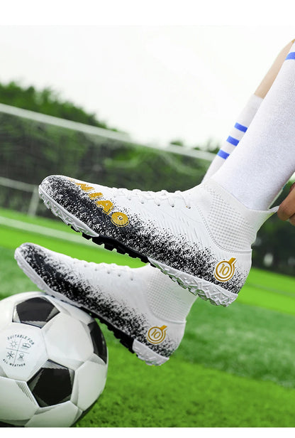 Men Soccer Shoes Kids Football Boots Women Professional Soccer Cleats Antiskid Chaussure Football TF/FG Outdoor Football Shoes