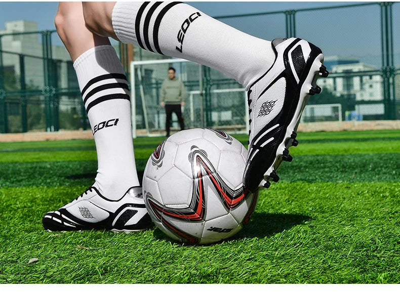Soccer Shoes Men Turf Football Boots Fashion Firm Ground Studs Anti Slip Boy Sneakers Original Outdoor Field Training Trainers
