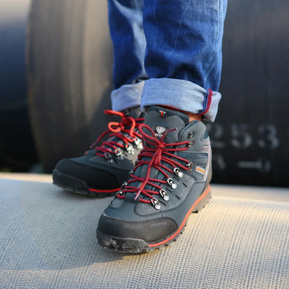 Men Climbing Shoes Outdoor Fashion Anti Slip Wear-resistant Hiking Boots Comfortable Waterproof Snow Walking Travel Sports Shoes