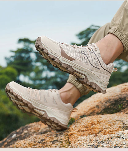 New Large Outdoor Mountaineering Shoes Men Spring and Autumn Mesh Breathable Sneaker Outdoor Travel Hiking Non slip Shoes