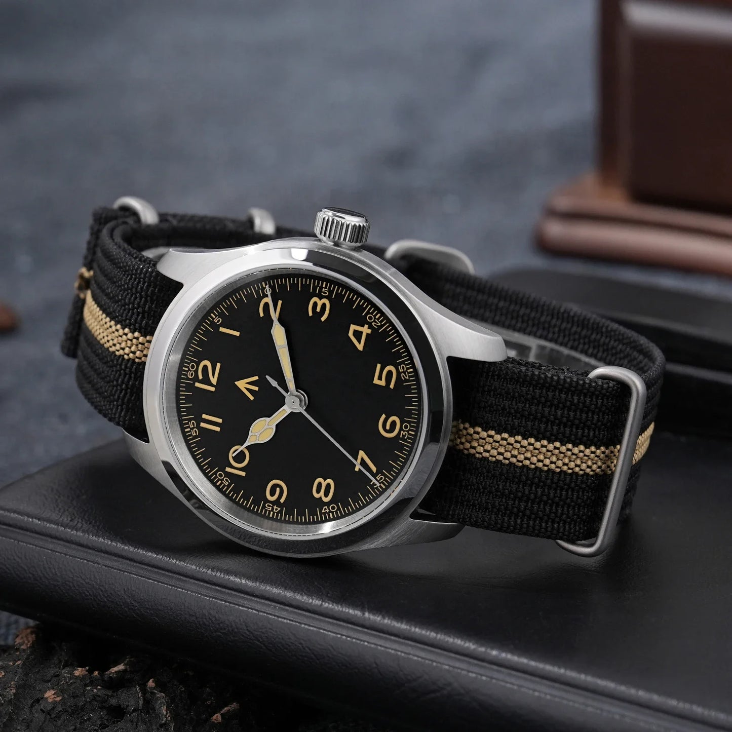 Relógio de Quartzo Vintage Militar Militado ML08 V2 com Movimento VH31, Vidro Duplo de Safira, Luminescência C3 BGW-9, Impermeável, 38mm