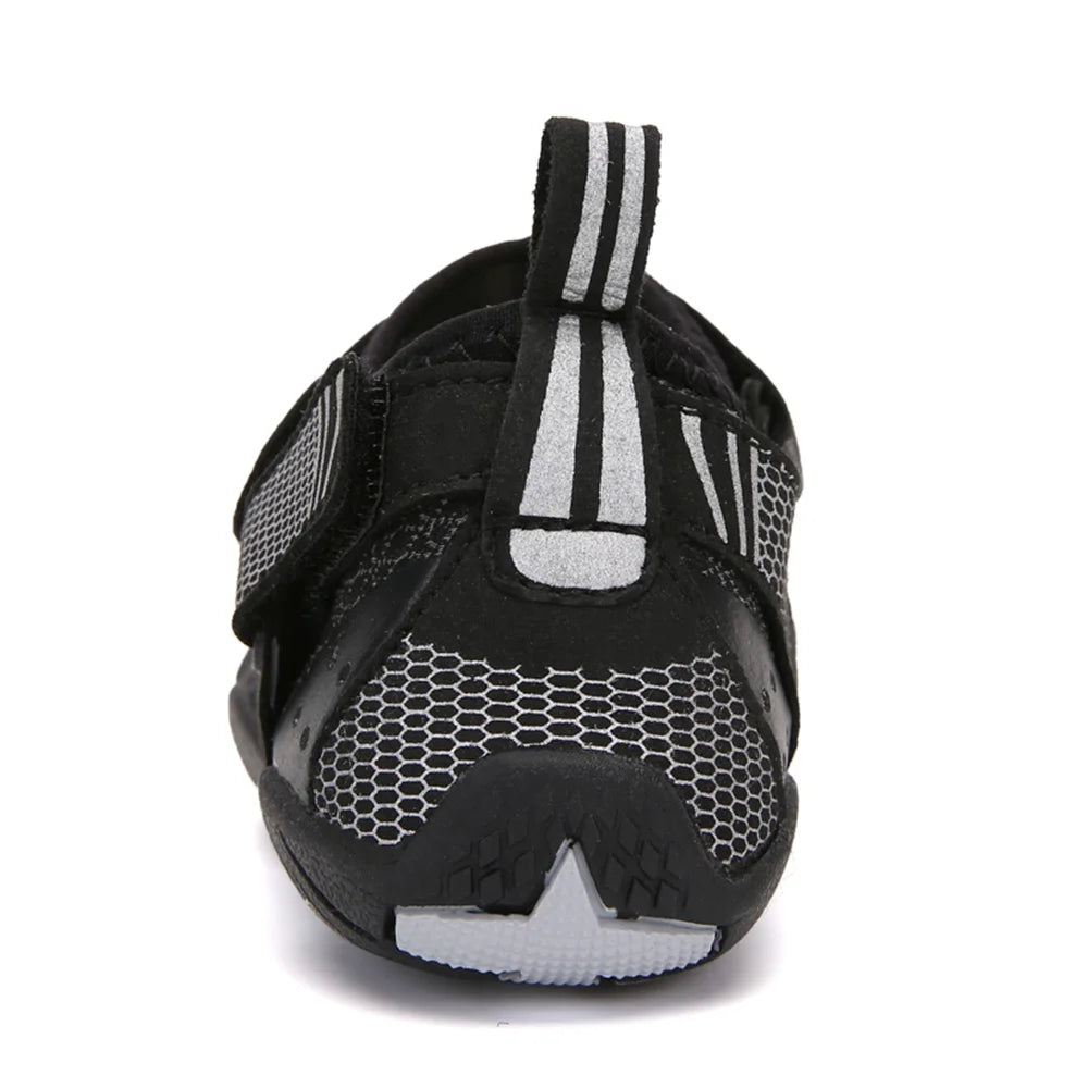Kids Aqua Shoes Summer Beach Five Fingers Barefoot Water Shoes Swimming Lightweightl Non-slip Seaside River Children Sneakers