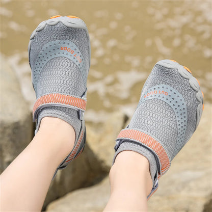 Kids Aqua Shoes Summer Beach Five Fingers Barefoot Water Shoes Swimming Lightweightl Non-slip Seaside River Children Sneakers