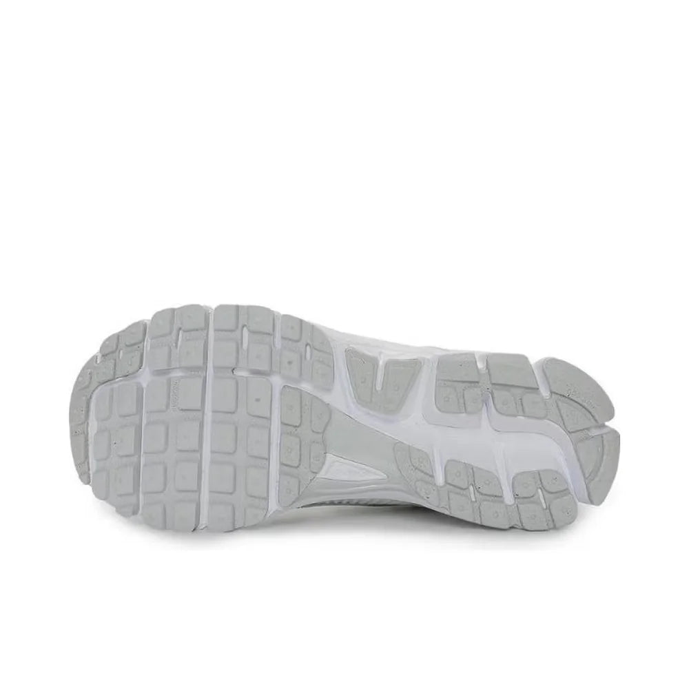 Nike W Nike Zoom Vomero 5 Slip-Resistant, Durable Cushioning Classic Casual Running Shoes, Stylish and Versatile HF7723-100