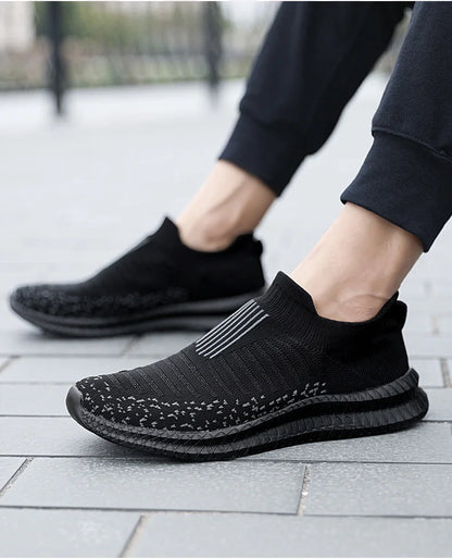 Buty męskie Oddychające męskie trampki Wygodne buty do biegania Tenisowe buty outdoorowe Buty wsuwane do chodzenia Buty do joggingu typu skarpeta