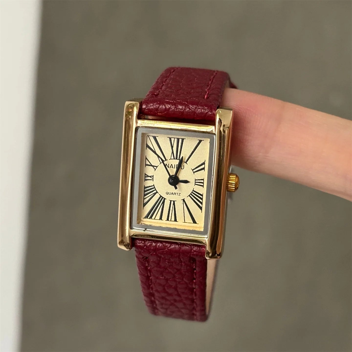 Hot Sale Women Watch Fashion Leather Strap Quartz Wristwatches Luxury Roman Dial Girl Ladies Gift Watch Relojes Para Mujer