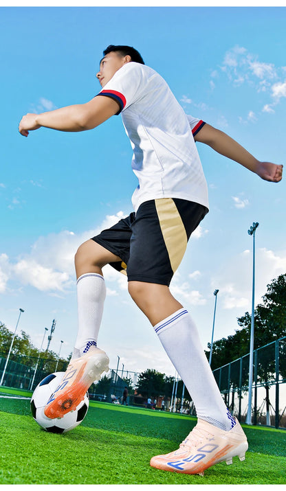 New Men Soccer Shoes High-quality Cleats Football Boots Sneakers Hot-selling Indoor Futsal Non-Slip Match Grass High-top Outdoor