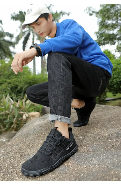 Scarpe da uomo semplici e leggere da trekking sportivo 2025, barefoot a punta larga, multifunzionali casual in mesh traspirante per camminare
