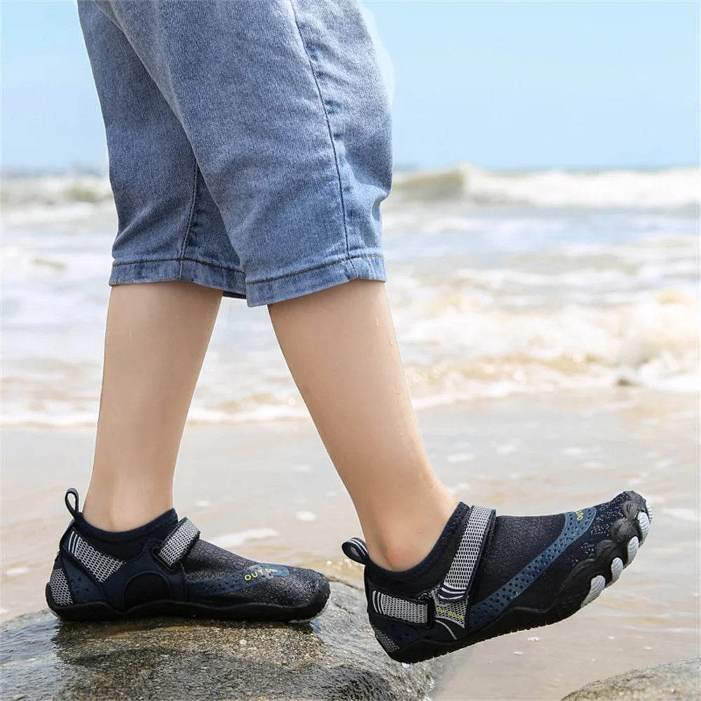 Kids Aqua Shoes Summer Beach Five Fingers Barefoot Water Shoes Swimming Lightweightl Non-slip Seaside River Children Sneakers