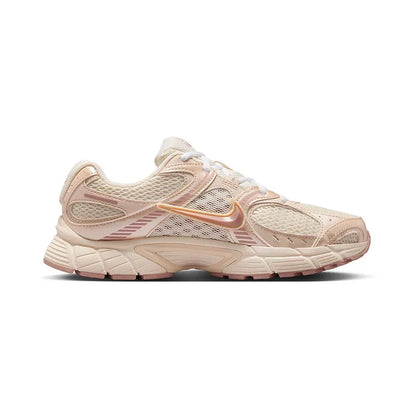Damskie buty do biegania Nike V5 RNR Mesh Retro – przewiewne buty codzienne w stylu „dad shoes” IH5088-001