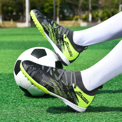 Tacchetti da calcio turf professionali da uomo, scarpe da calcio con mesh traspirante per ragazzi, sneakers antiscivolo da uomo Society Chuteira