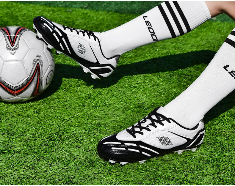 Soccer Shoes Men Turf Football Boots Fashion Firm Ground Studs Anti Slip Boy Sneakers Original Outdoor Field Training Trainers