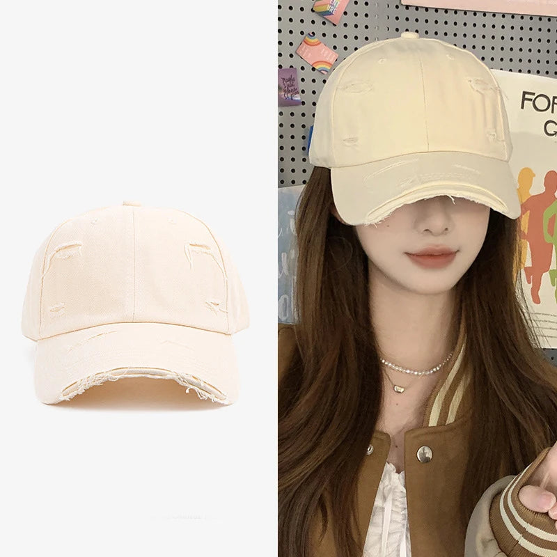 Ny vår- och sommarhatt för män och kvinnor i hiphop-stil, mångsidig, mjuk topp, böjd skärm, retrostil, sliten look med hål och duckbill-form