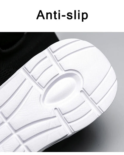 Breathable Men Casual Shoes Lightweight Male Vulcanized Shoes Outdoor Platform Men's Loafers Soft Mesh Flats Non-slip Sneakers