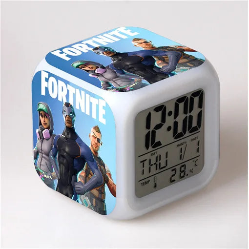 Despertador Fortnite Cute Fashion Cartoon Personalizado Criativo Kawaii Minimalista LED, Presente de Aniversário para Amigos