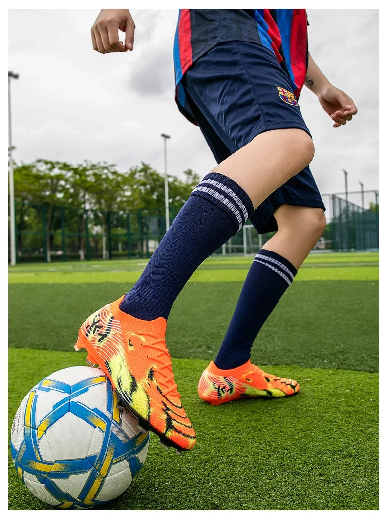 New Men Soccer Shoes Cleats High-quality Football Boots Hot-selling Sneakers Grass Non-Slip Boys Match Outdoor High-top Light