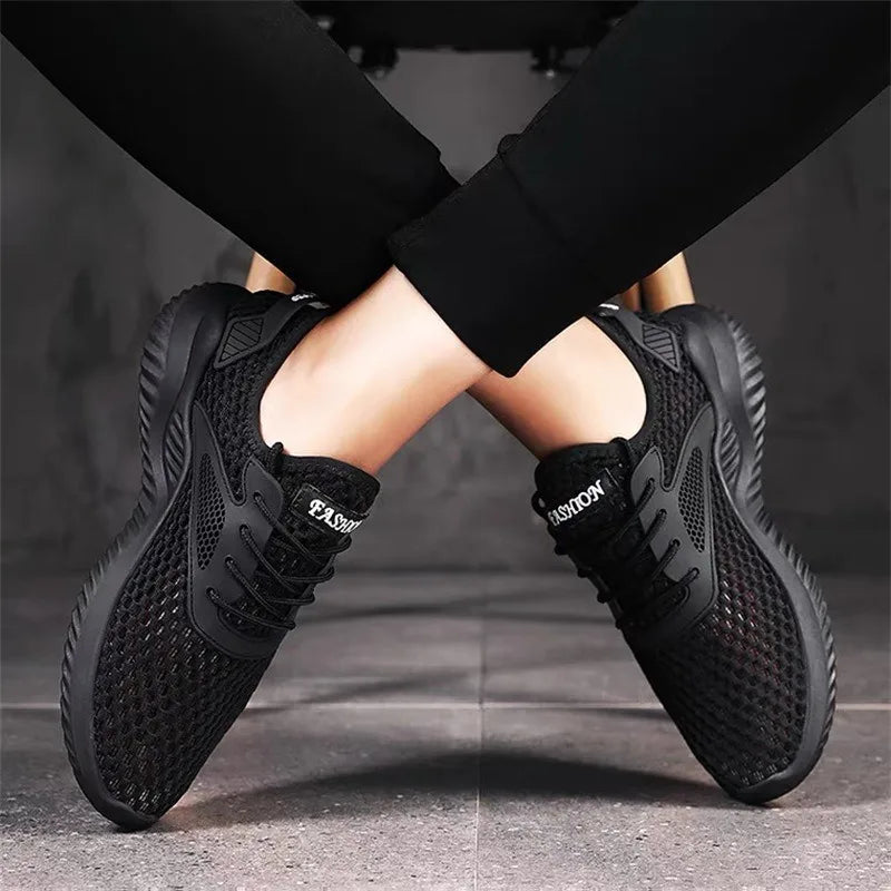 Breathable Mesh Running Shoes Men's Low Cut Slip-On Sports Sneakers Flat Heel Lightweight Comfortable Unisex Trainers