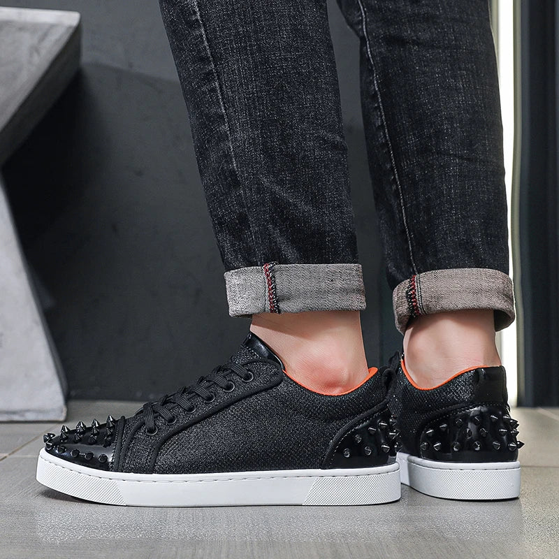 Hot-Selling Skateboard Shoes for Men Leisure Walk Sneakers Versatile Men Vulcanized Shoes Outdoor Tenis Masculino Punk Trainers