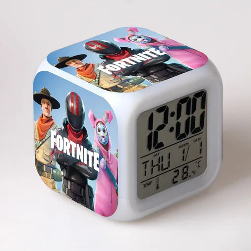 Despertador Fortnite Cute Fashion Cartoon Personalizado Criativo Kawaii Minimalista LED, Presente de Aniversário para Amigos