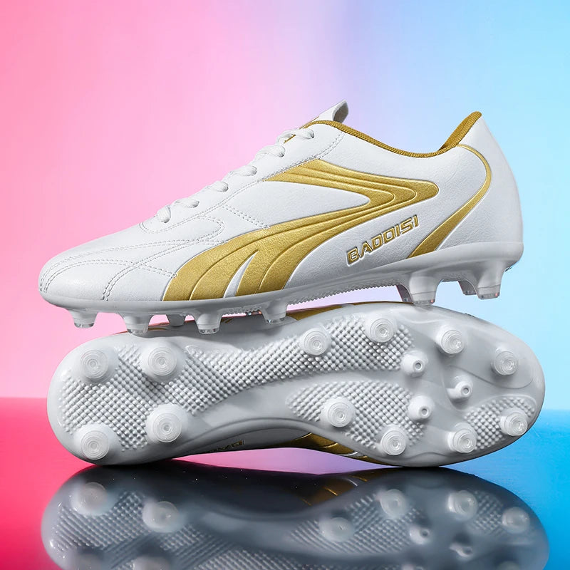 Men's Soccer Shoes Breathable Football Boots Futsal Ultralight Professional Training Sneakers Unisex Grass Cleats Match Sport