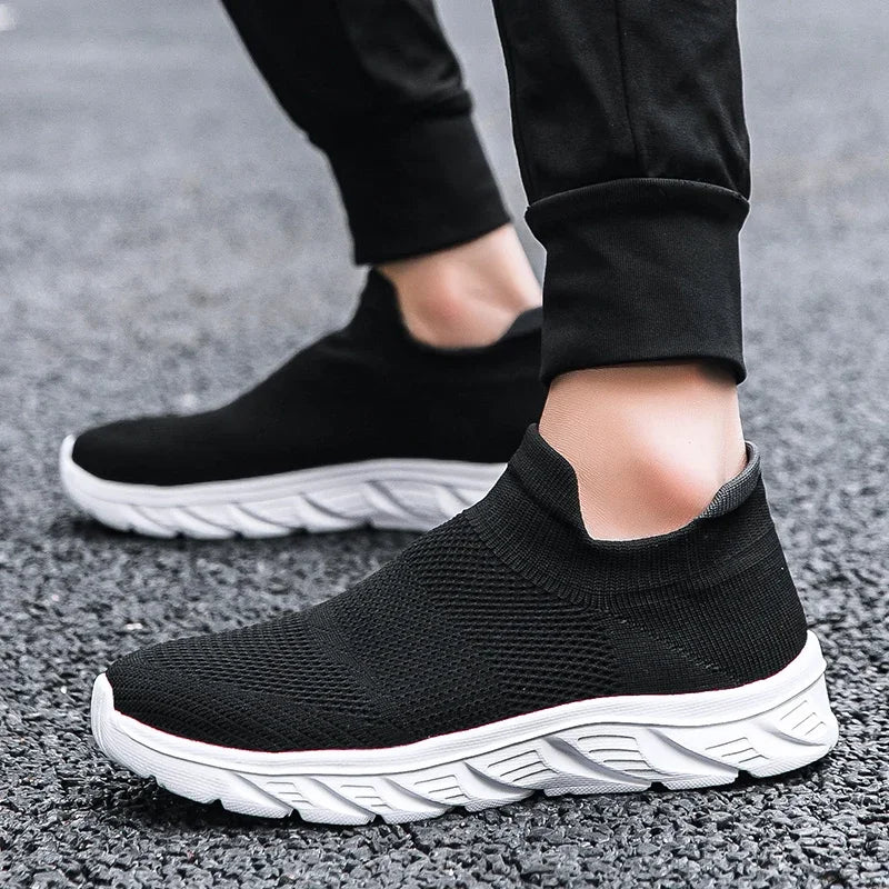 Breathable Men Casual Shoes Lightweight Male Vulcanized Shoes Outdoor Platform Men's Loafers Soft Mesh Flats Non-slip Sneakers