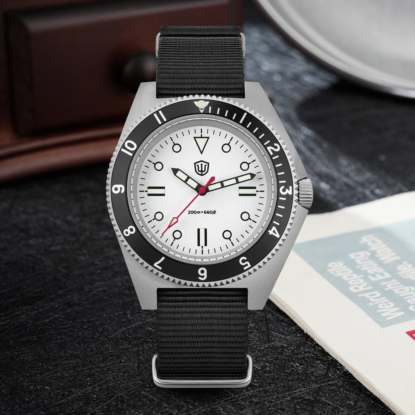 Watchdives WD1972 Men Watch VH31 Sweep Seconds Quartz Movement Sapphire  Stainless Steel Watches Waterproof Luminous Wristwatch