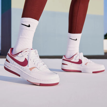 Nike äkta Gamma Force dam-retro-sportskor med tjock sula och slitstark konstruktion FQ8877-100
