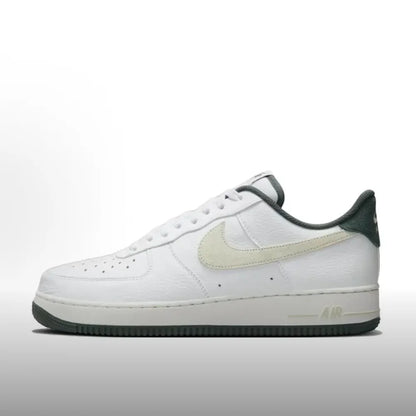 Nike Air Force 1 '07 Unisex Sneakers iconic Design & All-Day Comfort Casual Street Style HQ1977-001