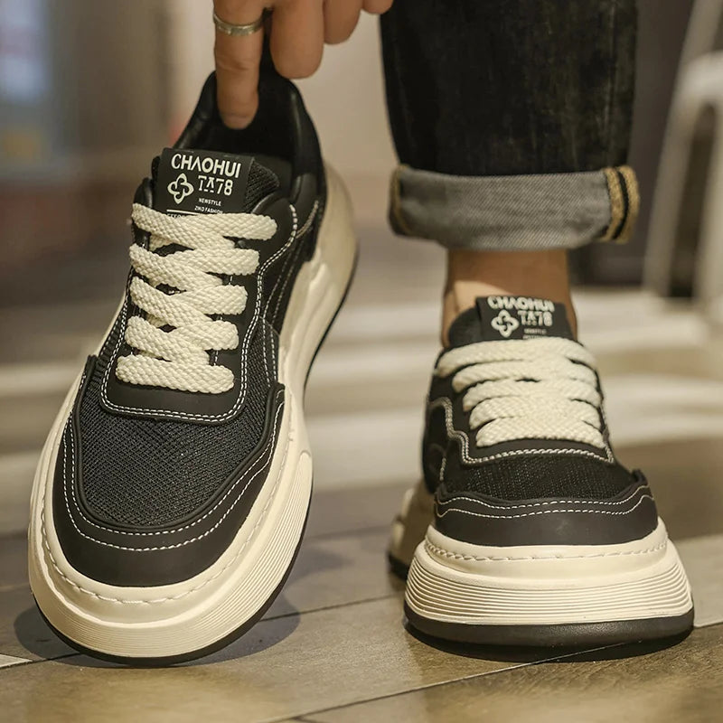 Sneakers da uomo ultraleggere in rete traspirante, scarpe casual alla moda con suola spessa, comode scarpe da ginnastica stringate per camminare tutti i giorni