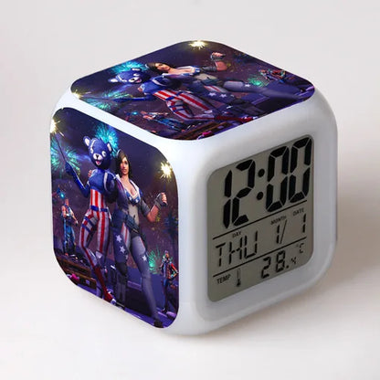 Despertador Fortnite Cute Fashion Cartoon Personalizado Criativo Kawaii Minimalista LED, Presente de Aniversário para Amigos
