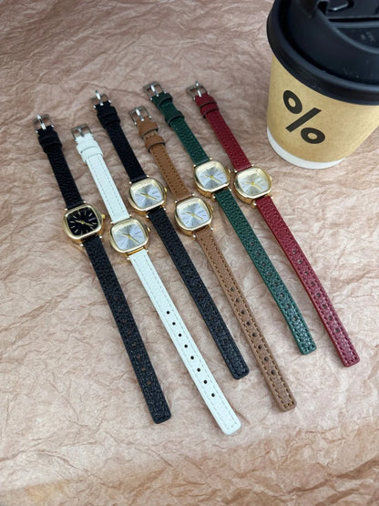 Hot Sale Women Watch Simple Small Dial Quartz Watches Luxury Ladies Gift Wristwatch Fashion Student Leather Strap Clock Relógio
