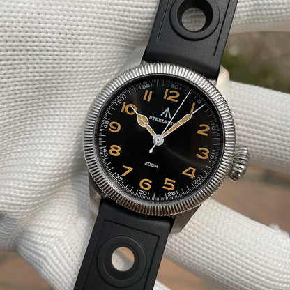STEELFLIER SF741 VH31 Movement Synthetic Sapphire Mirror Quartz Watch Onion Screw-in Crown 200-meter Waterproof Men's Watch