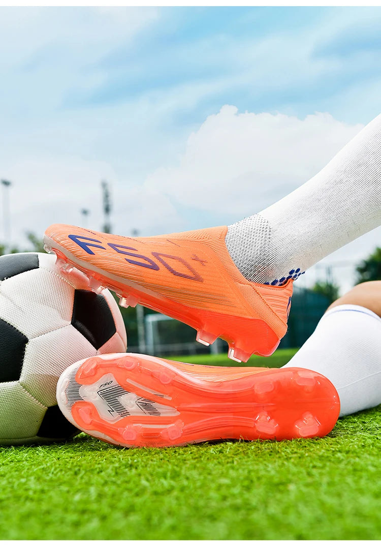 New Men Soccer Shoes Outdoor Anti-Slippery Youth Sports Shoes Ultralight Turf Comfortable Football Boots