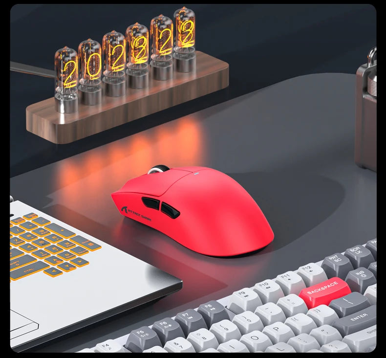 Безжична геймърска мишка ATTACK SHARK X11SE, Tri-Mode, суперлека 63g със сензор PAW3311, 22000 DPI, батерия 300mAh, двоен драйвер