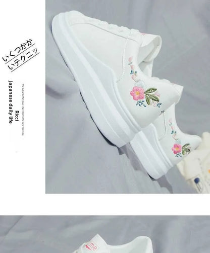 Scarpe da donna 2025 da running primavera/autunno, sneakers casual bianche traspiranti con fiori ricamati e lacci