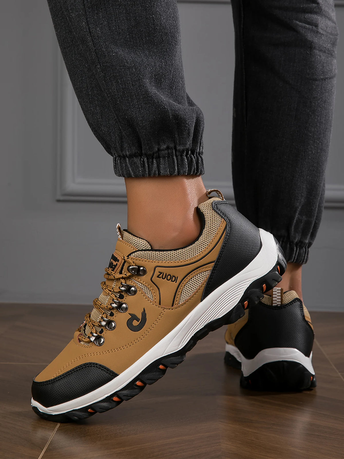 New Men's Hiking Shoes Breathable Hiking Sports Shoes Outdoor Ultra-light Non-slip Hiking Camping Running Hiking Sports Shoes