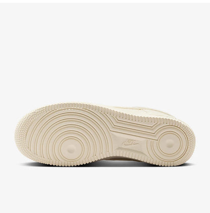 Nike genuine Air Force 1 Women's Classic Lightweight Casual Sneakers IH7351-010