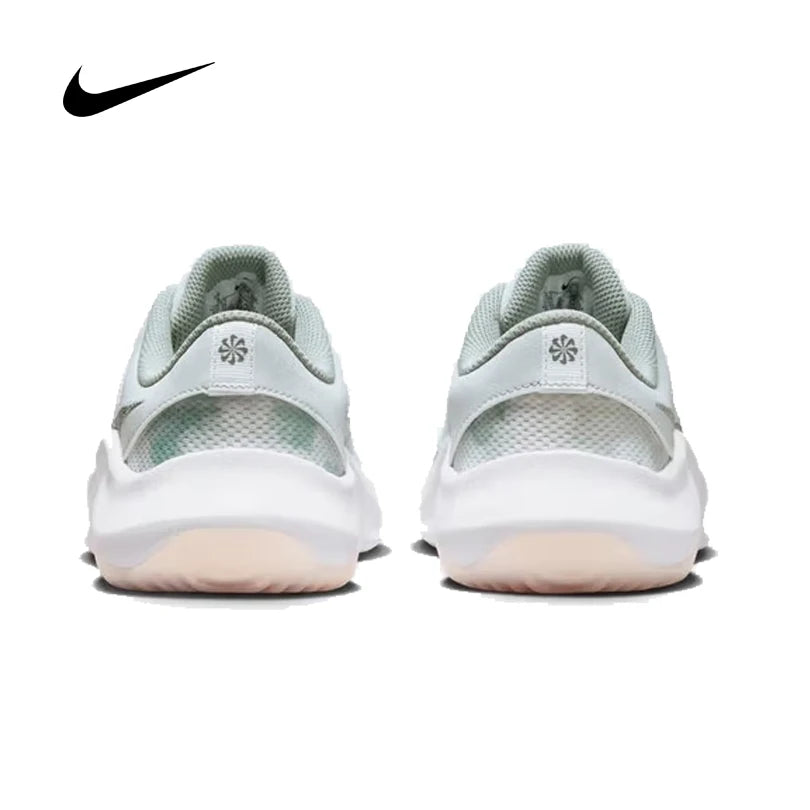 Nike Legend Essential 3 Sapatilhas de Treino e Corrida Casuais, Confortáveis e Versáteis para Mulher DV9008-001