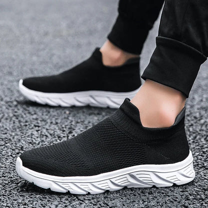 Breathable Men Casual Shoes Lightweight Male Vulcanized Shoes Outdoor Platform Men's Loafers Soft Mesh Flats Non-slip Sneakers