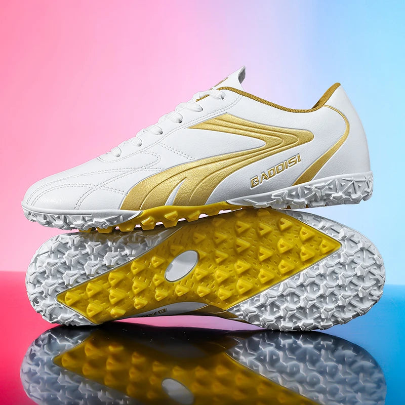 Men's Soccer Shoes Breathable Football Boots Futsal Ultralight Professional Training Sneakers Unisex Grass Cleats Match Sport
