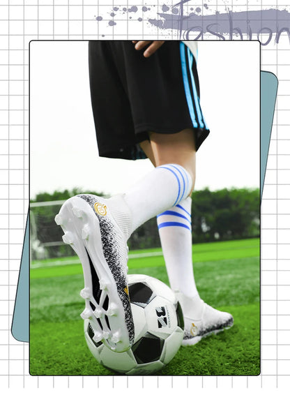 Men Soccer Shoes Kids Football Boots Women Professional Soccer Cleats Antiskid Chaussure Football TF/FG Outdoor Football Shoes
