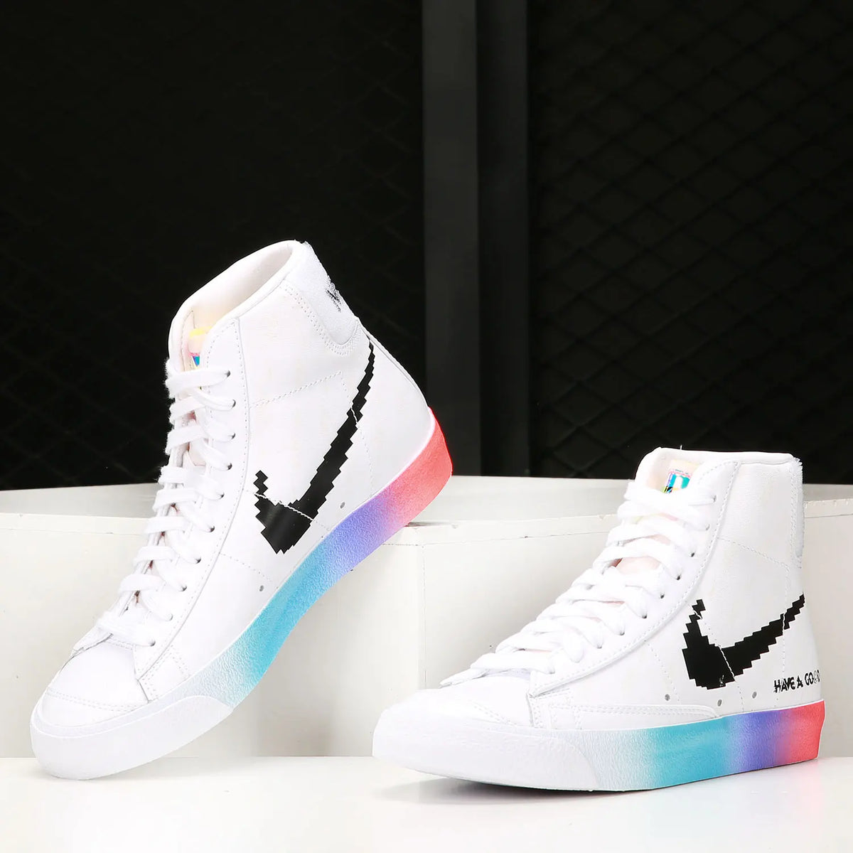 Nike Authentic BLAZER MID '77 női szabadidőcipő DC3281-101