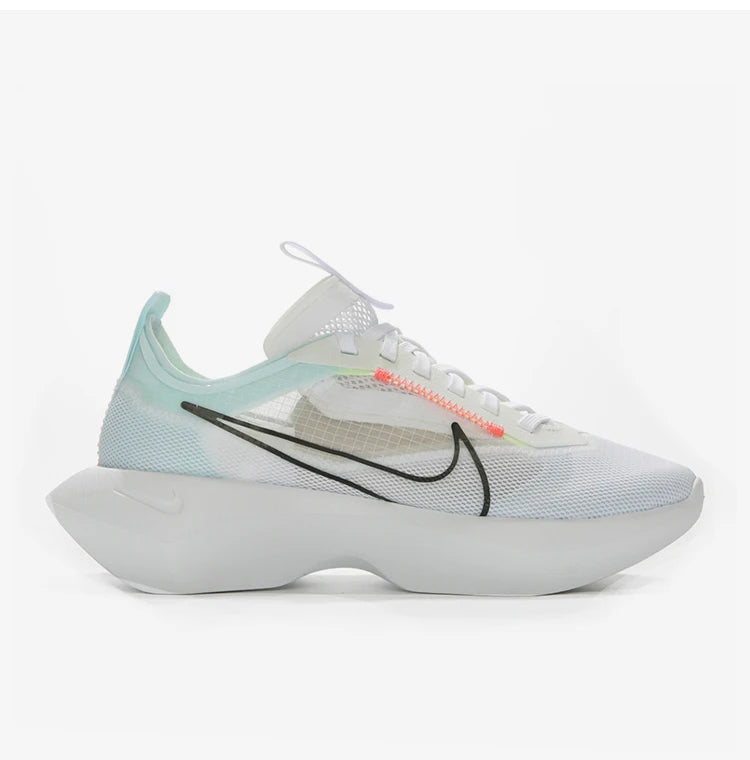 Nike Authentic VISTA LITE Scarpe da donna con plateau traspiranti in stile "dad shoes" CI0905-102