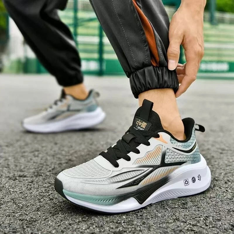New casual sports shoes for men, trendy breathable mesh shoes, versatile and lightweight running shoes