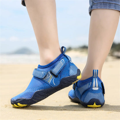 Kids Aqua Shoes Summer Beach Five Fingers Barefoot Water Shoes Swimming Lightweightl Non-slip Seaside River Children Sneakers