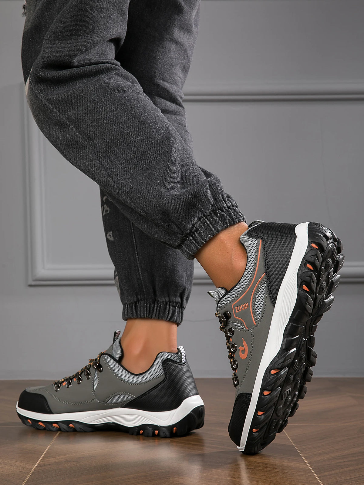 New Men's Hiking Shoes Breathable Hiking Sports Shoes Outdoor Ultra-light Non-slip Hiking Camping Running Hiking Sports Shoes