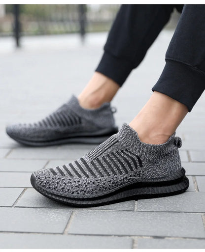 Buty męskie Oddychające męskie trampki Wygodne buty do biegania Tenisowe buty outdoorowe Buty wsuwane do chodzenia Buty do joggingu typu skarpeta