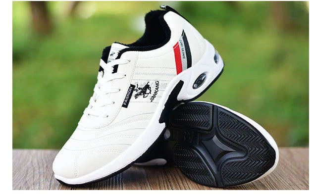 Baskets en cuir pour homme Chaussures décontractées et polyvalentes Chaussures de course d'extérieur antidérapantes Chaussures de skate tendance pour homme Zapatos Homme