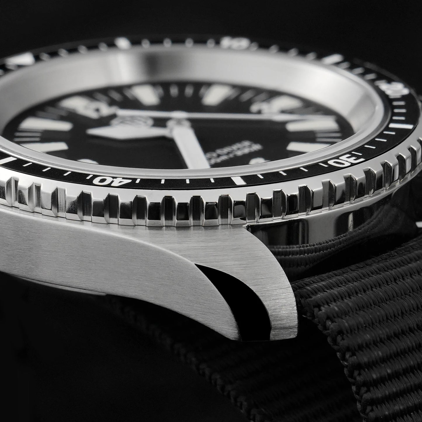 Relógio de Luxo Watchdives WD1980 V3 para Homem, Movimento de Quartzo VH31 com Segundos Fluentes, Vidro de Safira com Revestimento AR, Impermeável 10Bar