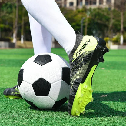 New Men Football Boots Professional Soccer Shoes Cleats Futsal Women Unisex Ultralight Hot Sale High-quality TF/FG Sneakers